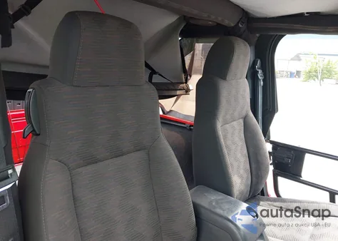 2005 Jeep Wrangler Unlimited from USA, damaged, VIN 1J4FA44S65P324248